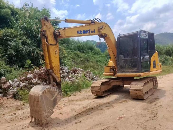 Buy Komatsu PC70-8 Used Excavator / 1