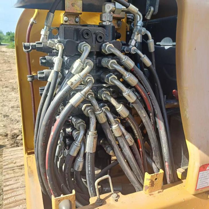 Buy XCMG XE60 Used Excavator / 1