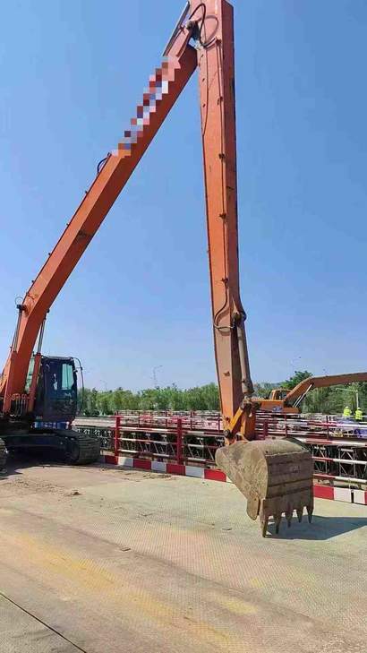 Buy Hitachi ZW250 Used Excavator / 1