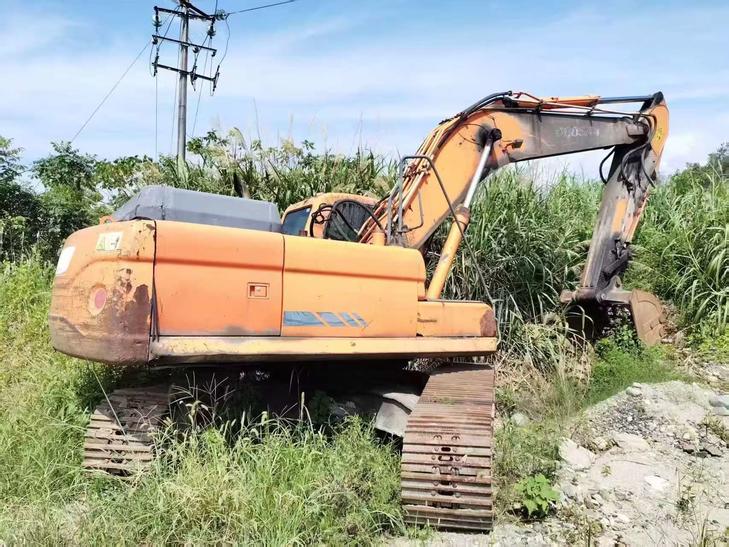 Buy Doosan DX260LC Used Excavator / 1