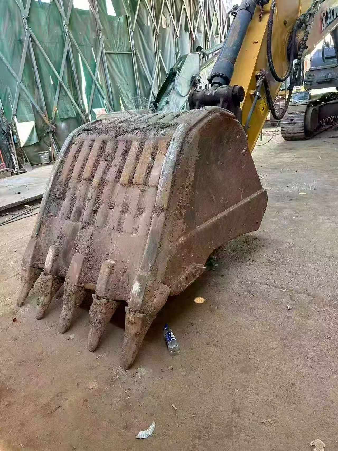 Buy XCMG XE370 Used Excavator / 5