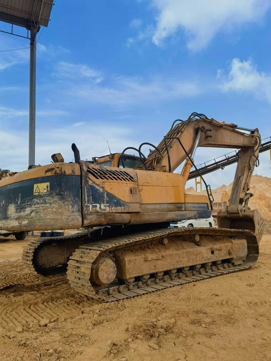 Buy Hyundai 330-5A Used Excavator / 1