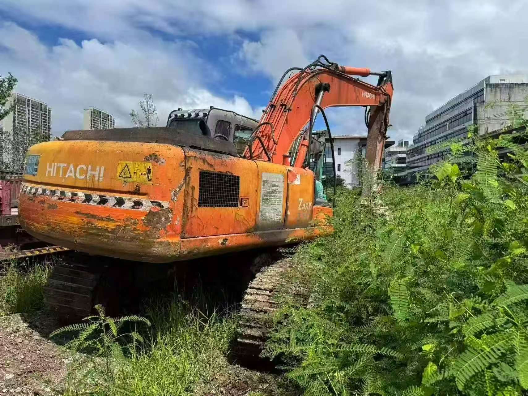 Buy Hitachi ZX200-6 Used Excavator / 3