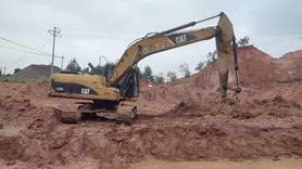 Buy Caterpillar 320A Used Excavator / 2 Buy Caterpillar 320A Used Excavator / 2