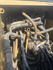Buy Caterpillar 323 Used Excavator / 2 Buy Caterpillar 323 Used Excavator / 2