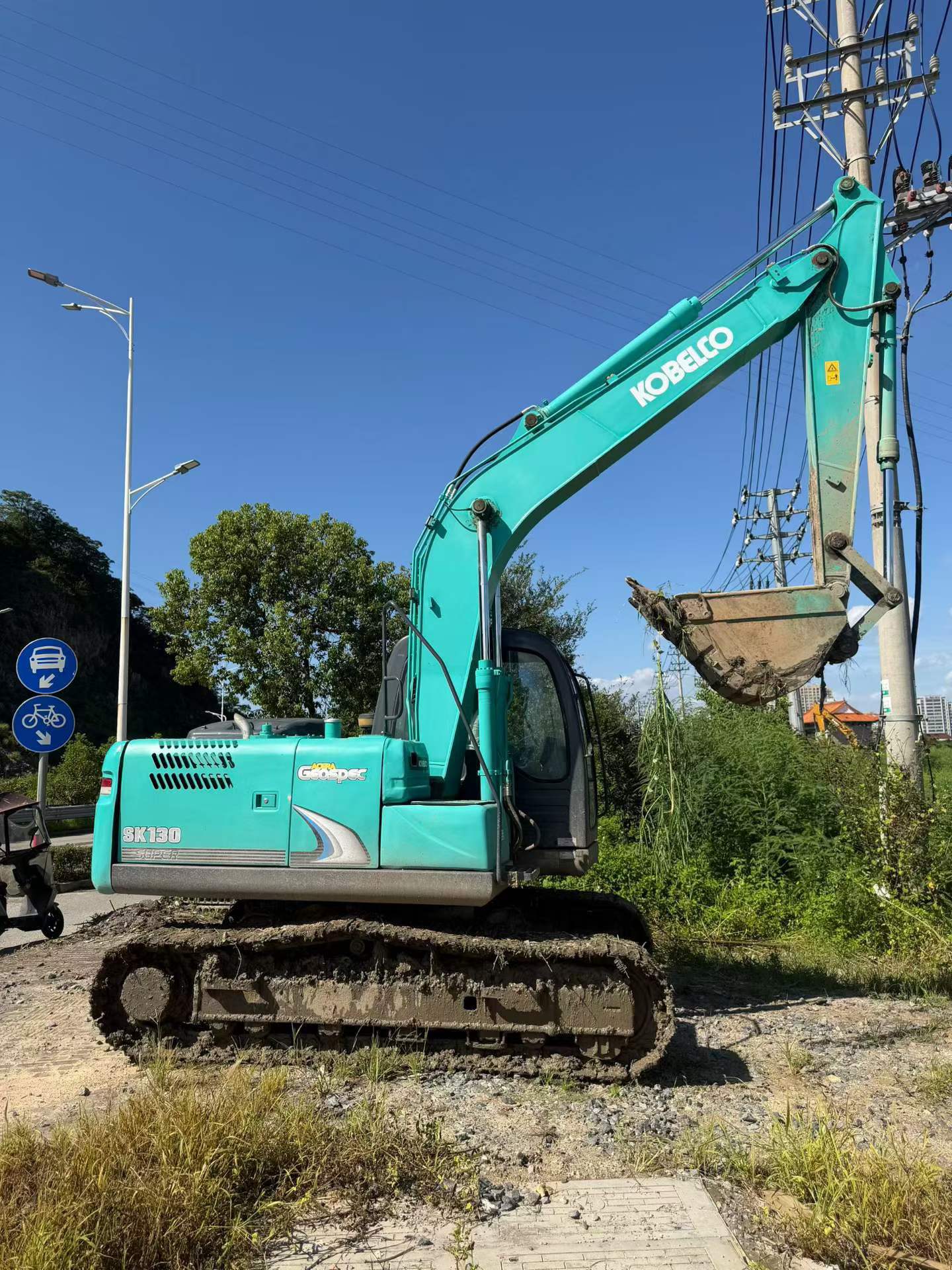 Buy Kobelco SK130 Used Excavator / 3