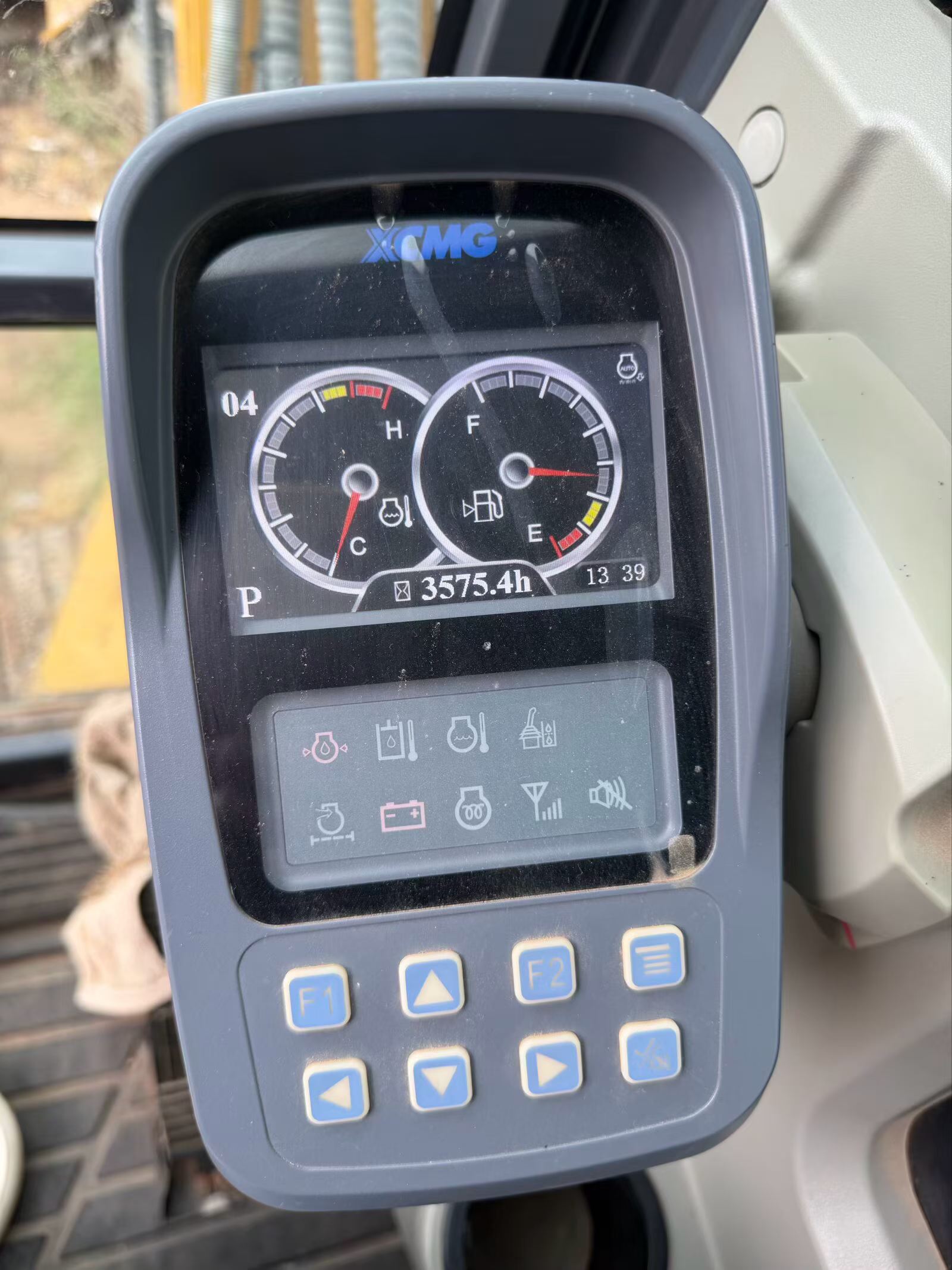 Buy XCMG XE60 Used Excavator / 7