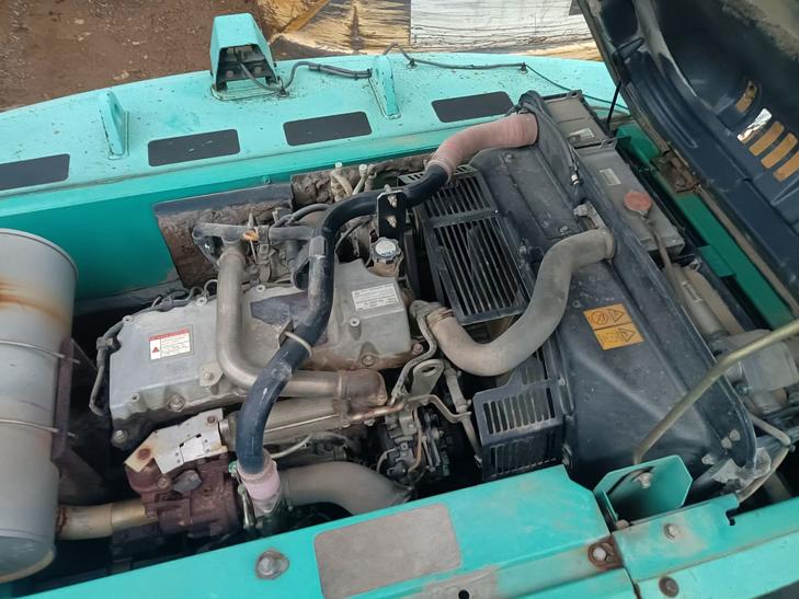 Buy Kobelco SK200-2 Used Excavator / 1