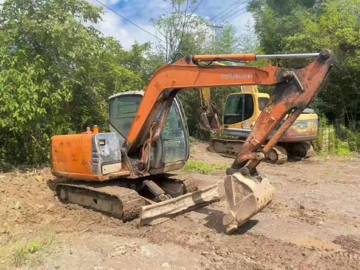 Buy Hitachi ZX60 Used Excavator / 1