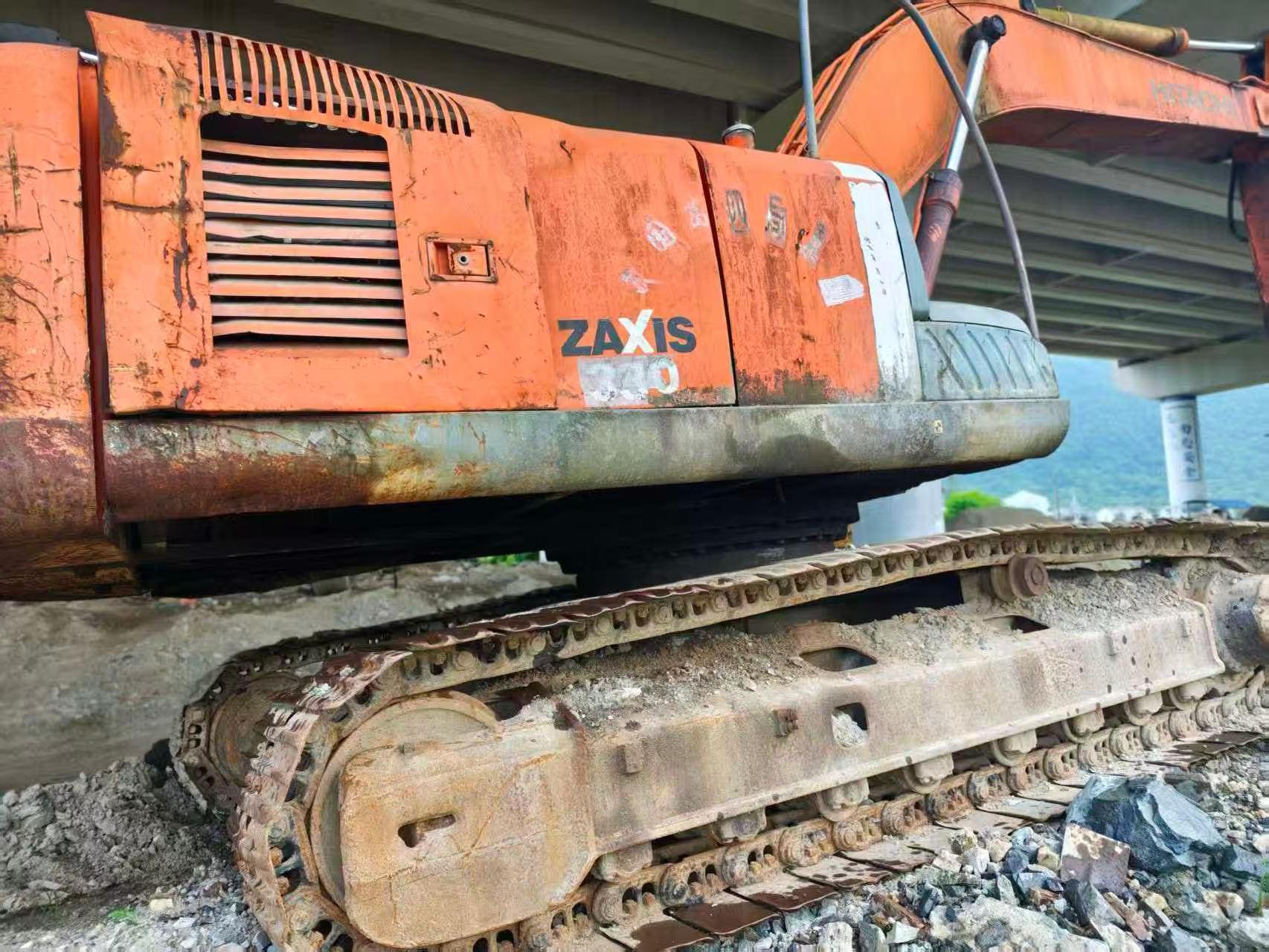 Buy Hitachi ZX240 Used Excavator / 3
