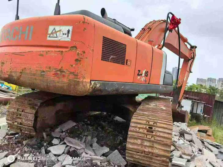 Buy Hitachi ZX200-3G Used Excavator / 1
