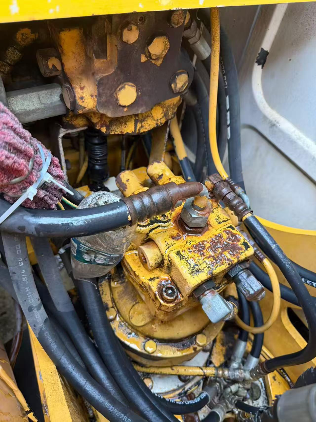 Buy Kato HD250 Used Excavator / 4