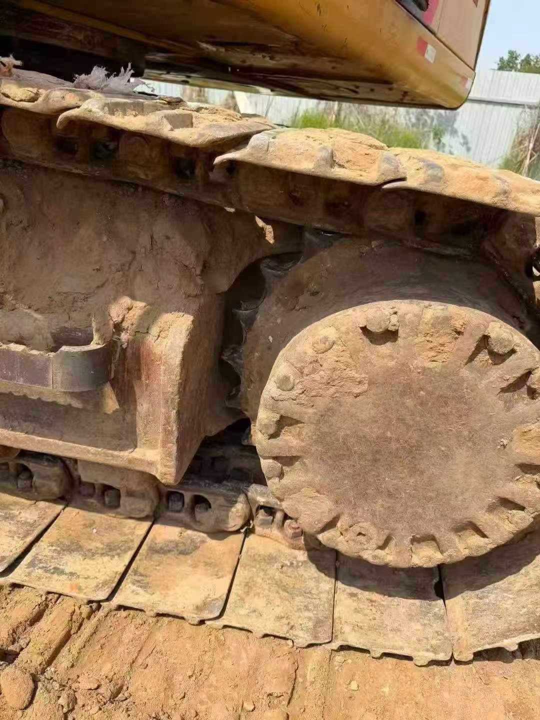 Buy Caterpillar 320D Used Excavator / 8