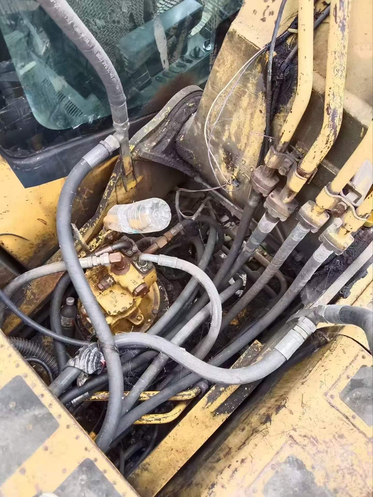 Buy Komatsu PC240-6 Used Excavator / 6