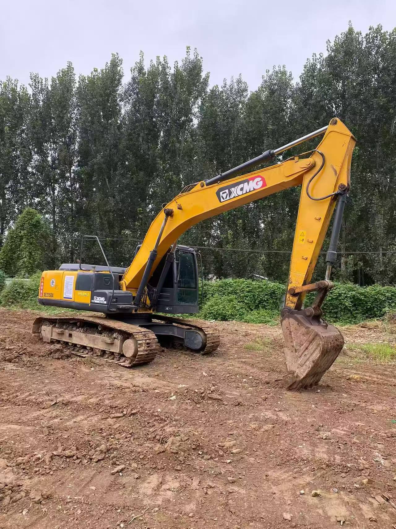 Buy XCMG XE215 Used Excavator / 3
