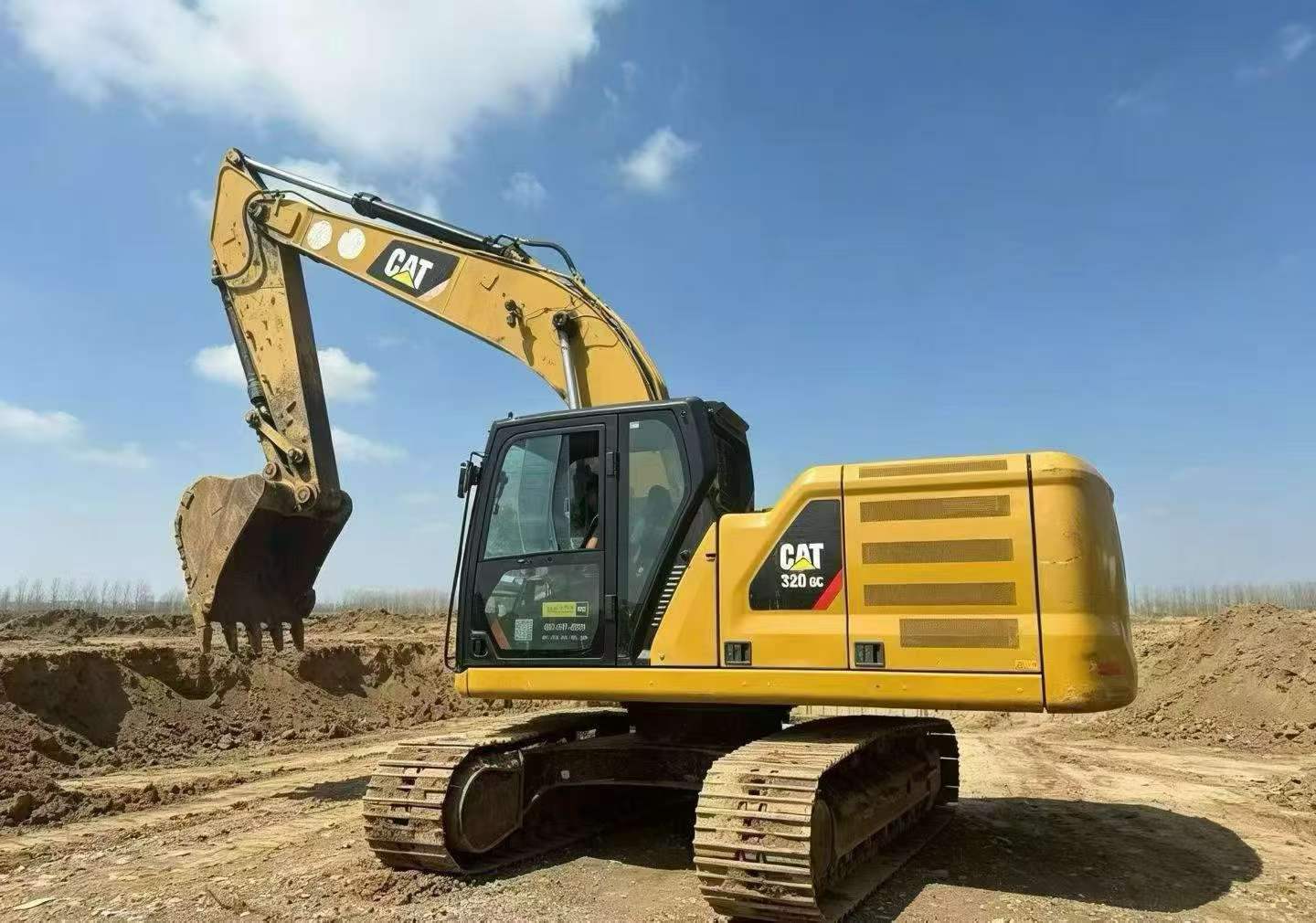 Buy Caterpillar 320GC Used Excavator / 2