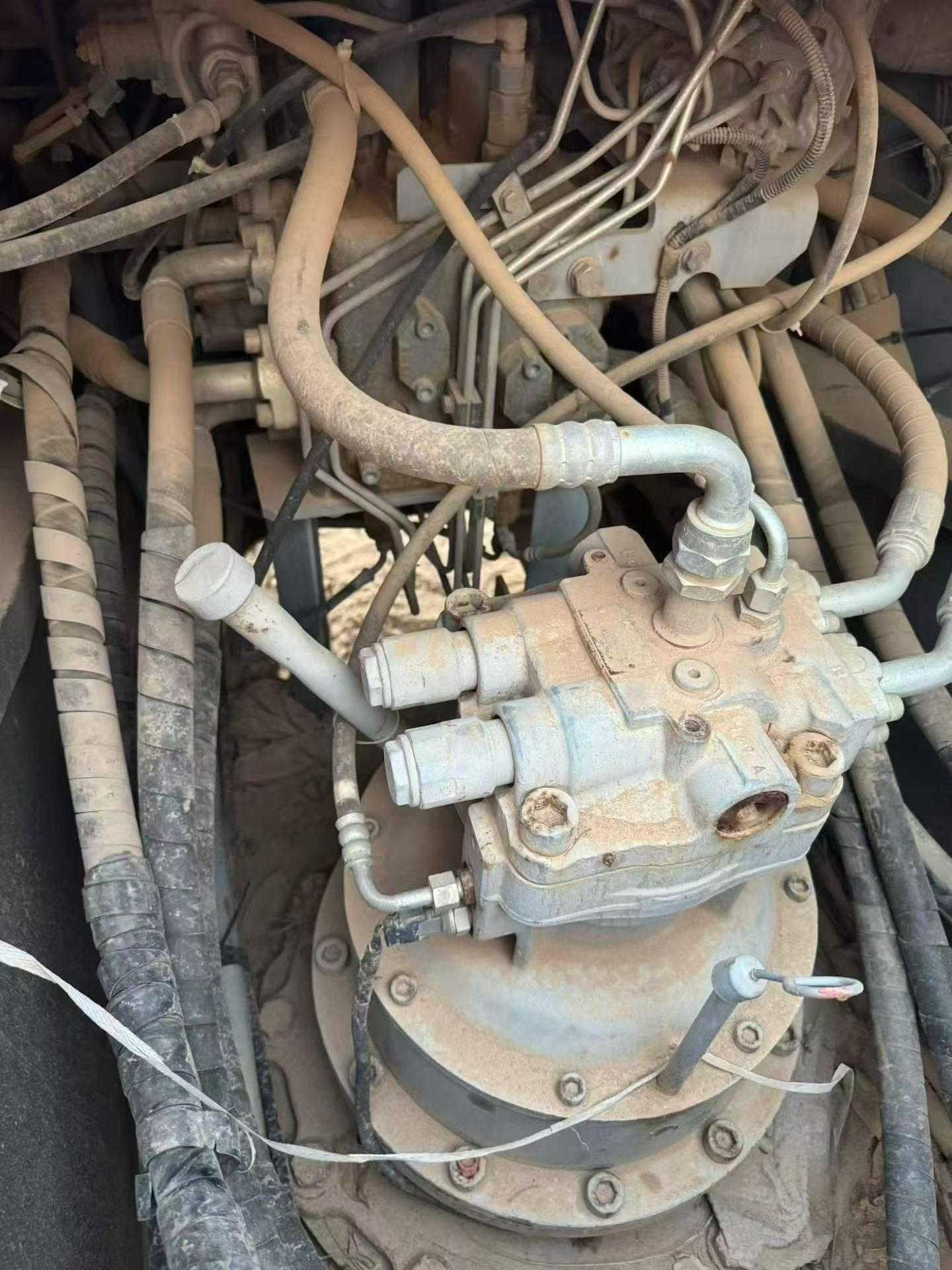 Buy Hitachi ZX240 Used Excavator / 8