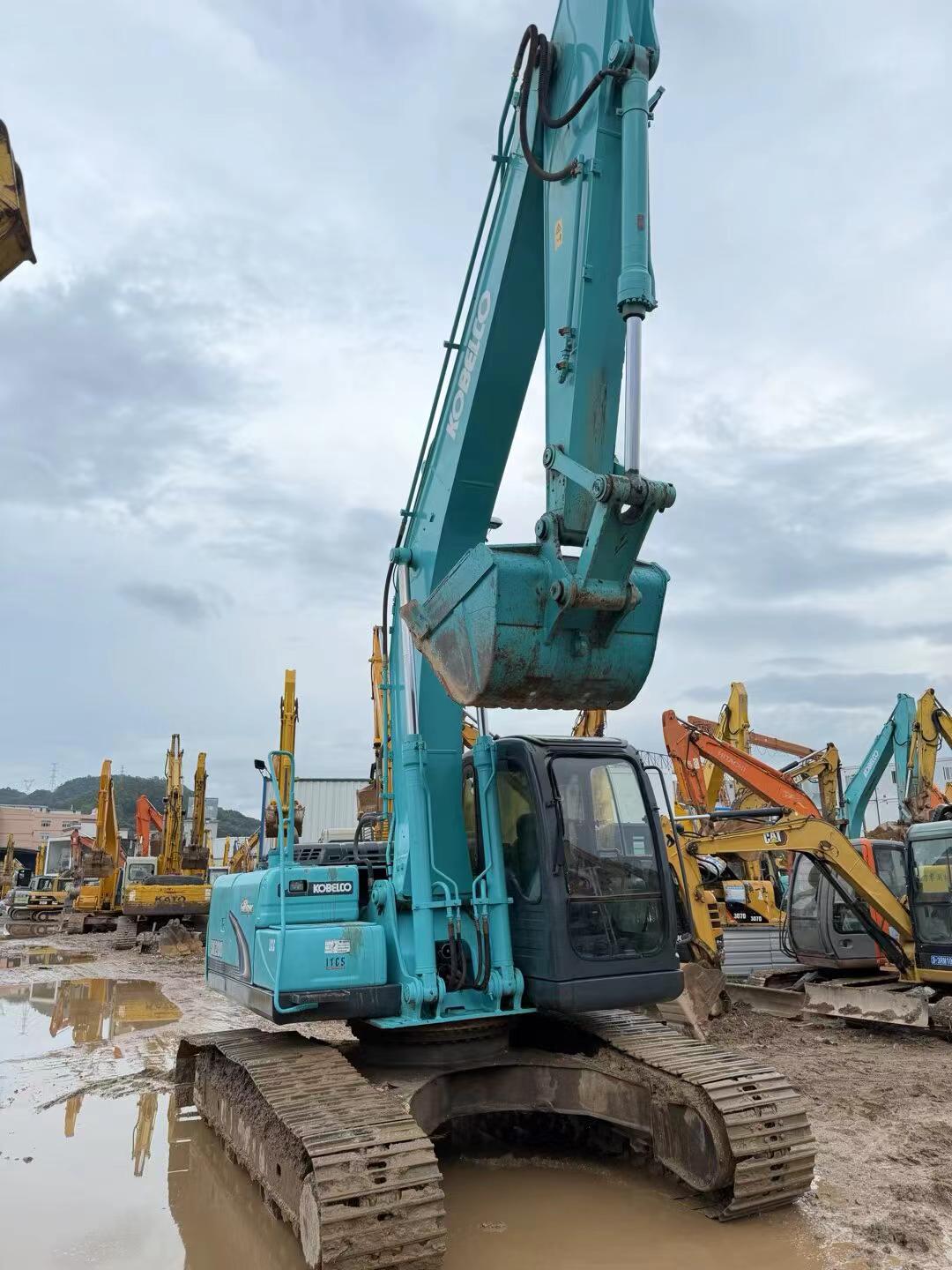 Buy Kobelco SK210-6 Used Excavator / 4