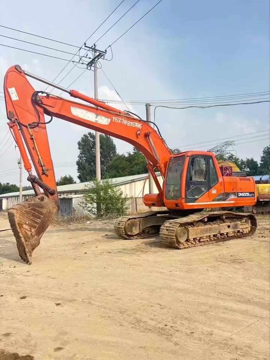 Buy Doosan DH225-7 Used Excavator / 1