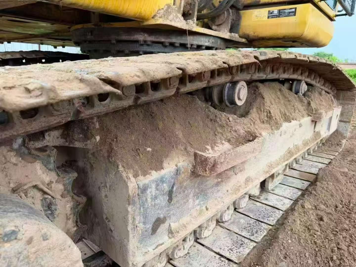 Buy Komatsu PC200 Used Excavator / 9