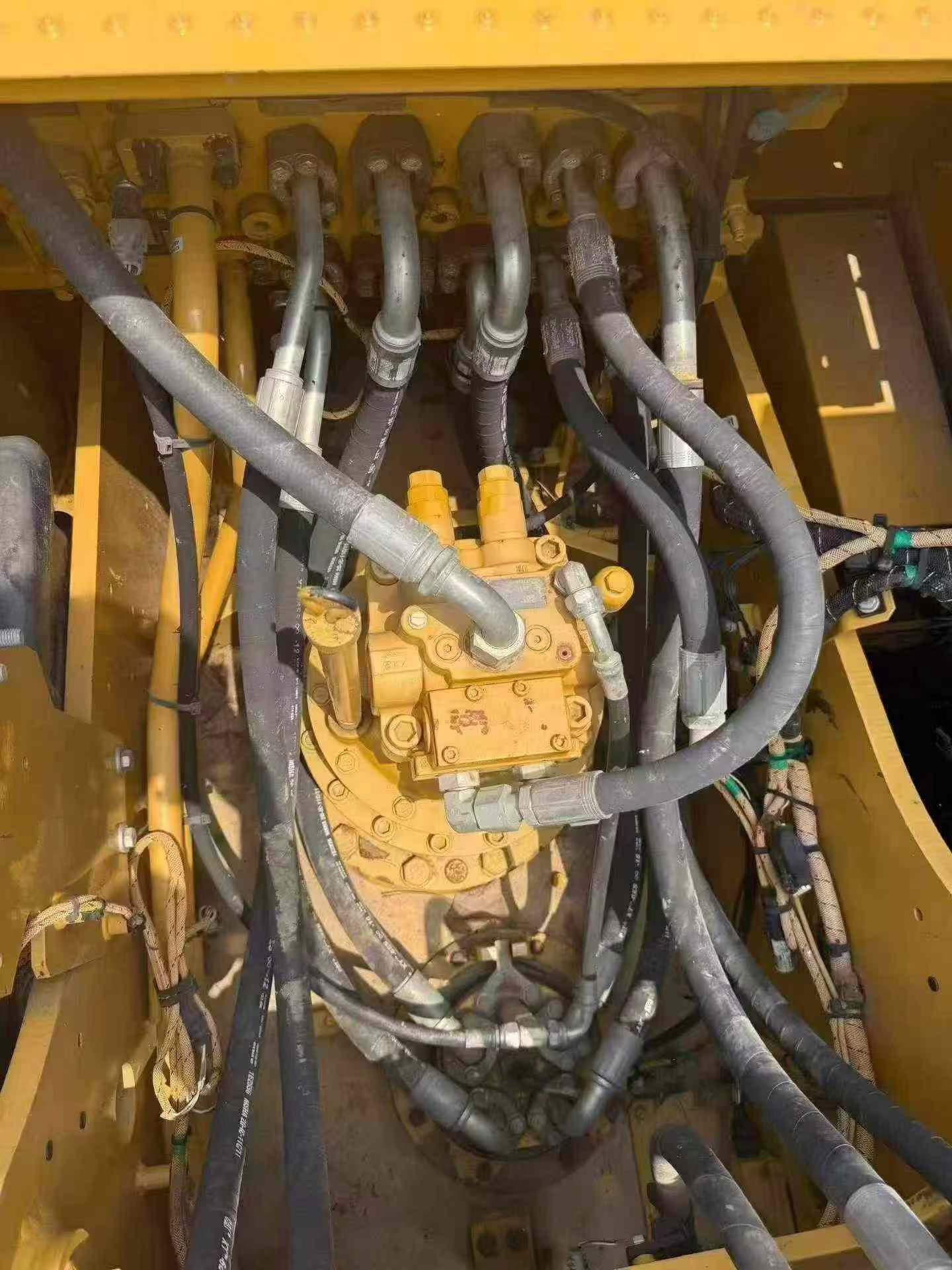 Buy Caterpillar 320A Used Excavator / 4