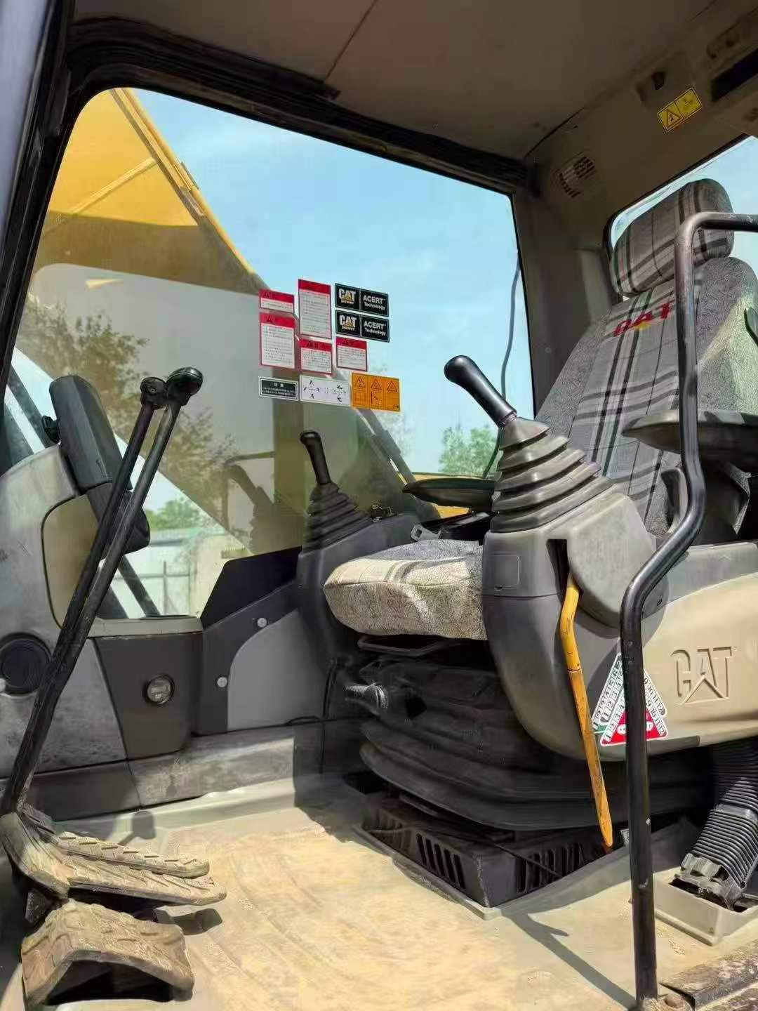 Buy Caterpillar 320D Used Excavator / 9
