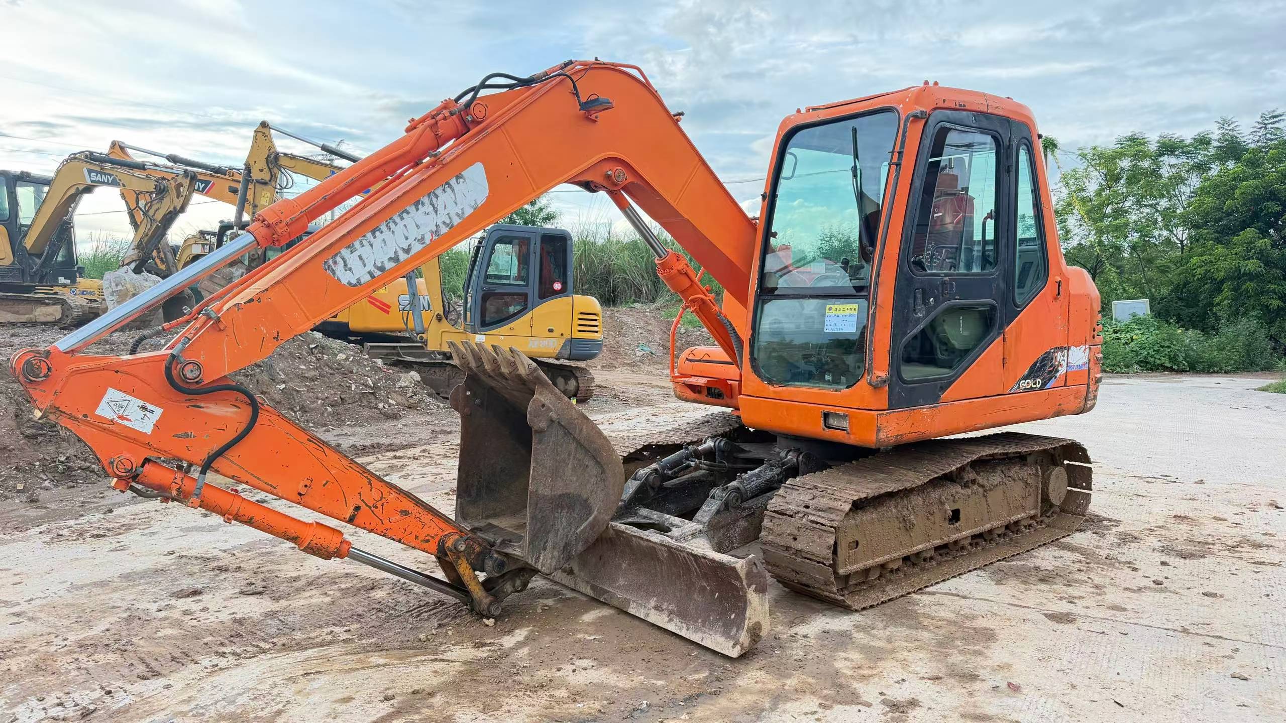 Buy Doosan DH80G Used Excavator / 9