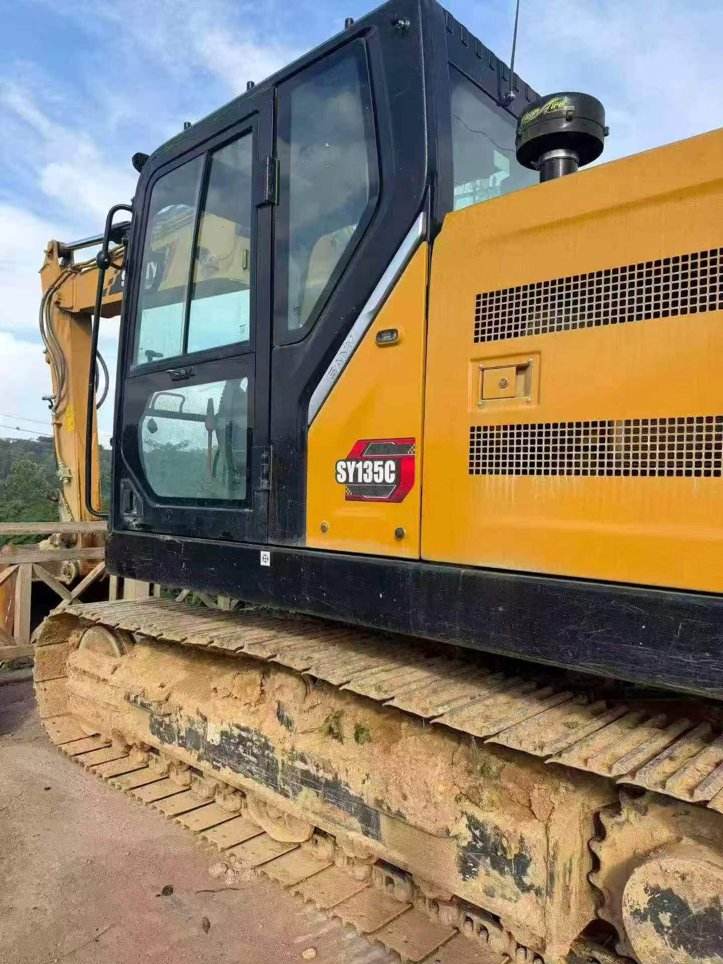 Buy Sany SY135 Used Excavator / 3