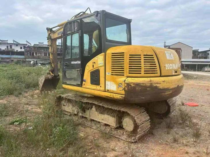 Buy Komatsu PC70-8 Used Excavator / 1