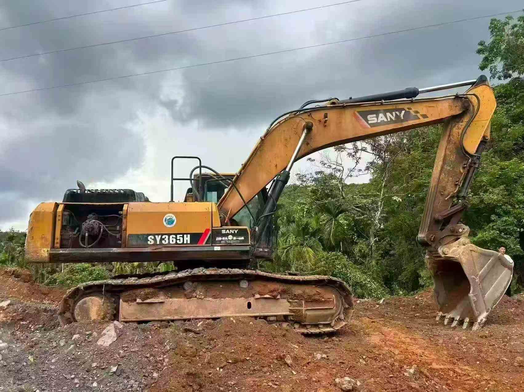 Buy Sany SY365C Used Excavator / 3
