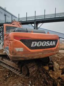 Buy Doosan DH215-7 Used Excavator / 2 Buy Doosan DH215-7 Used Excavator / 2