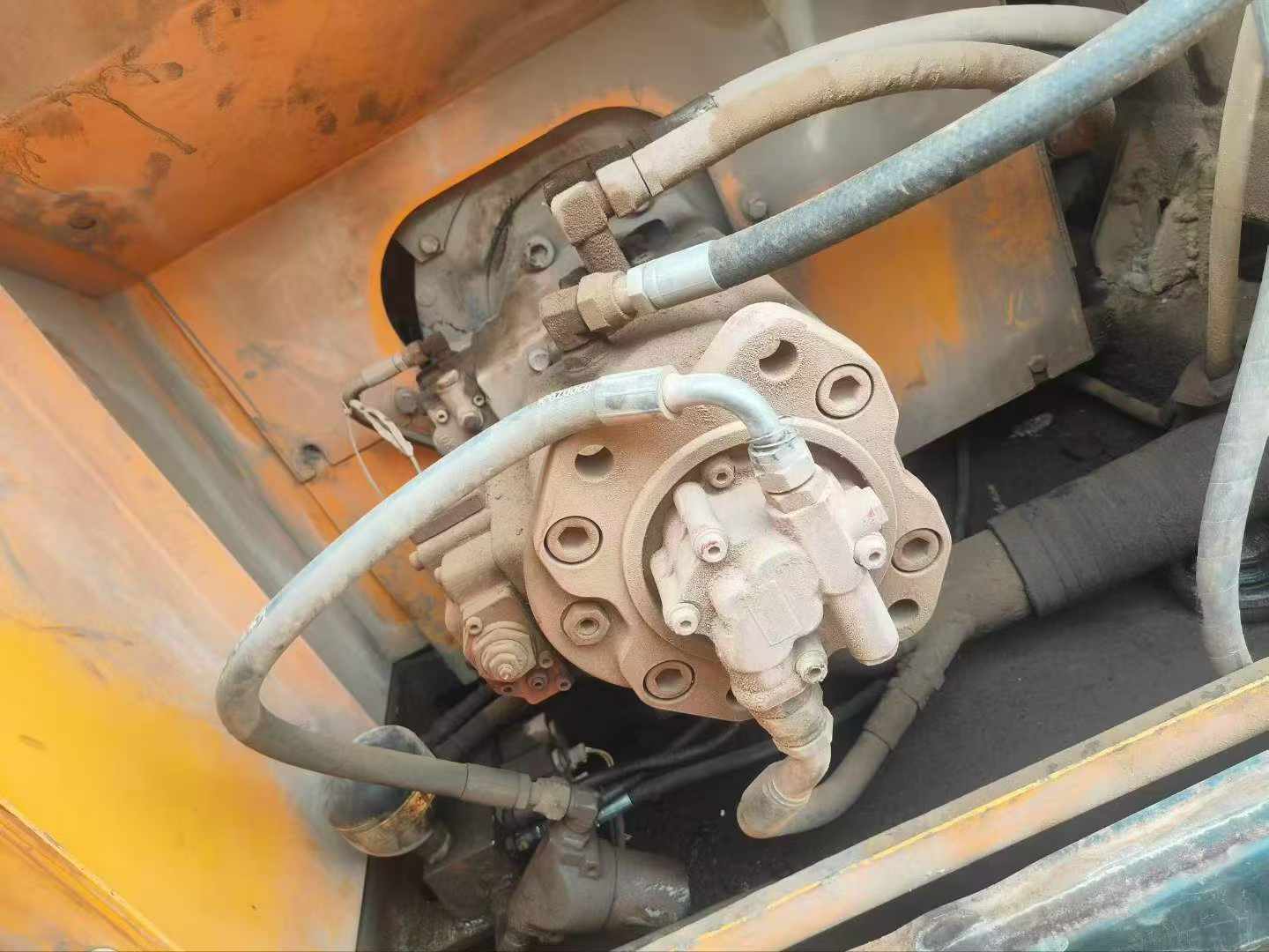 Buy Hyundai R215-7 Used Excavator / 2