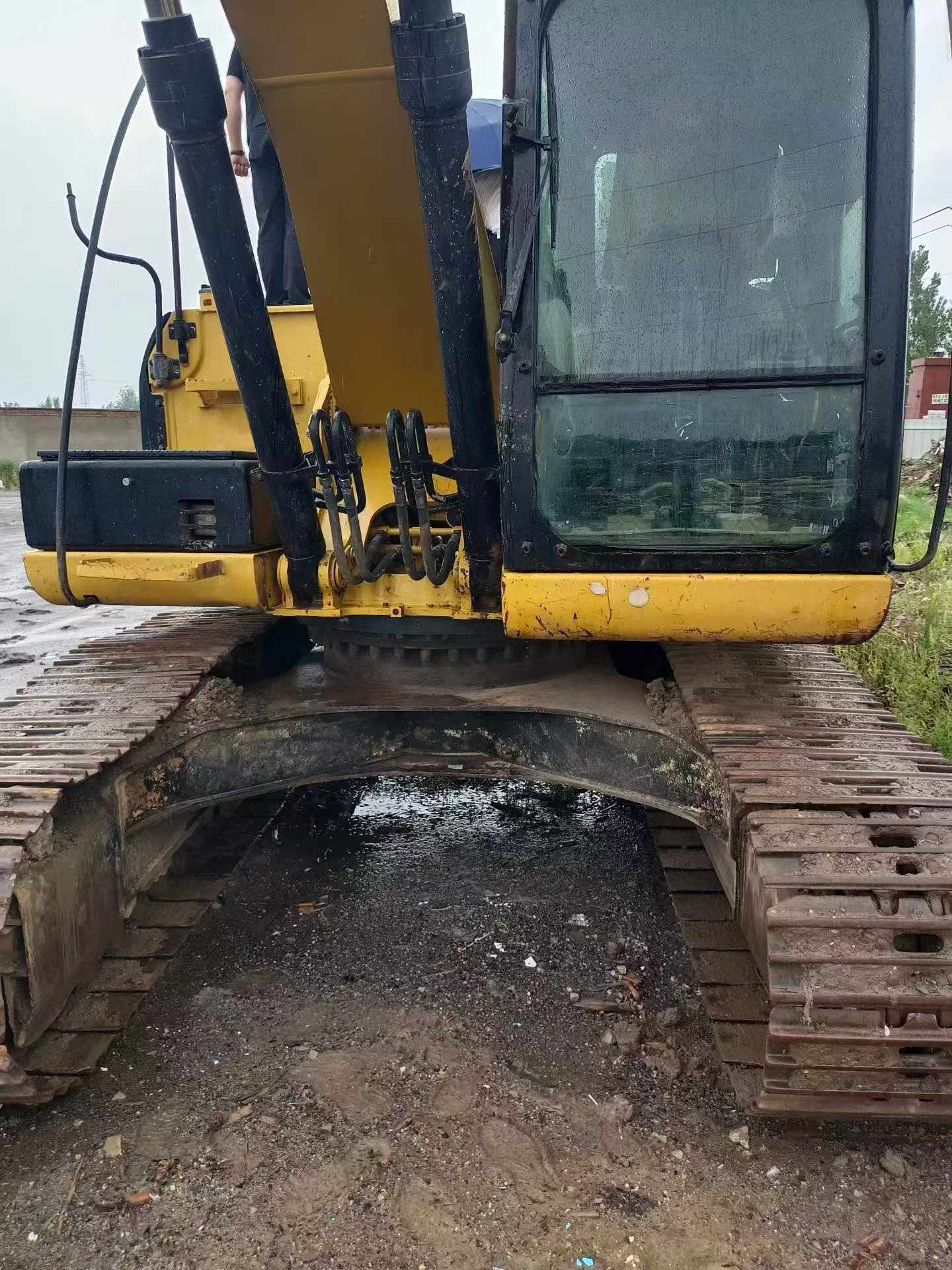 Buy Caterpillar 320D Used Excavator / 4