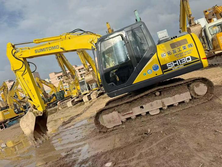 Buy Sumitomo SH130-3 Used Excavator / 1