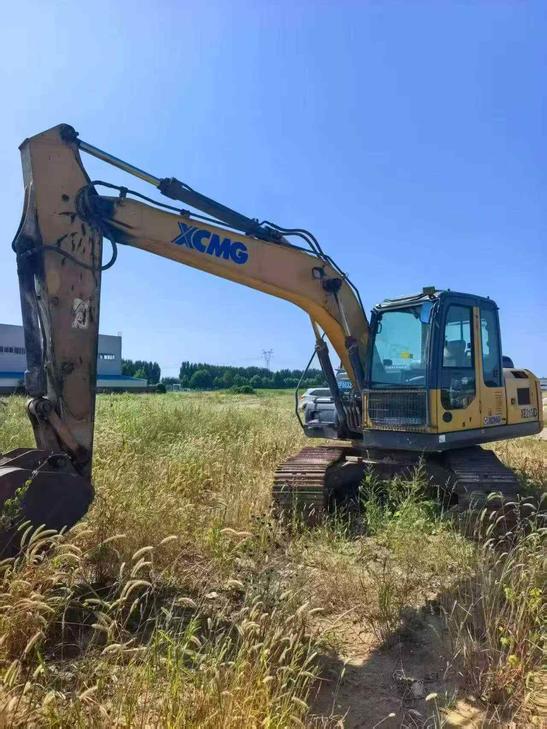 Buy XCMG XE150 Used Excavator / 1