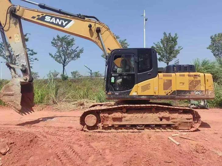 Buy Sany SY205C Used Excavator / 1