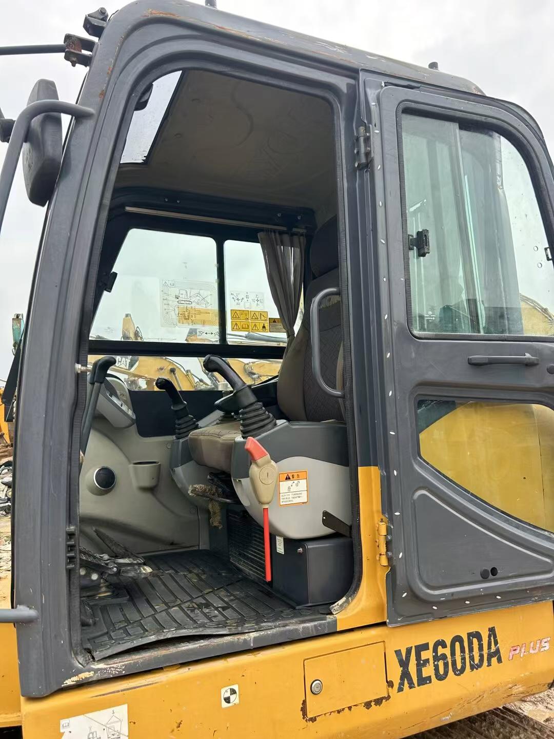 Buy XCMG XE60 Used Excavator / 3
