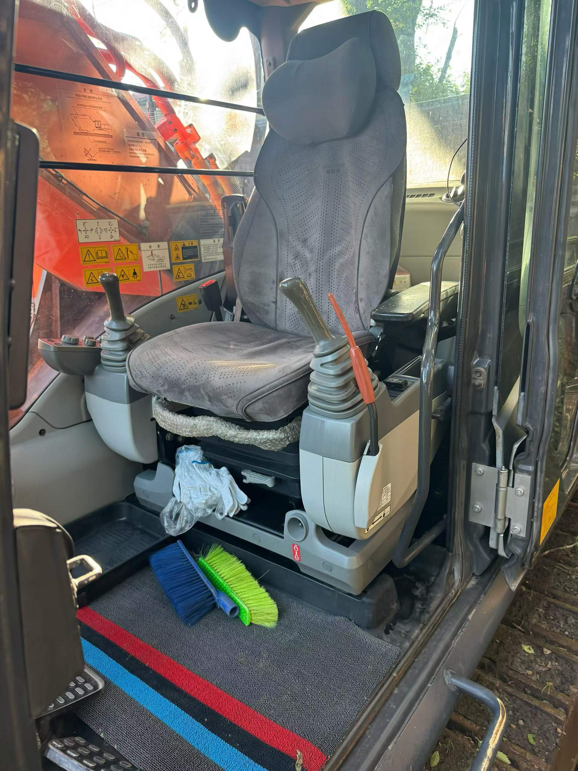 Buy Hitachi ZX490LCH-5A Used Excavator / 7