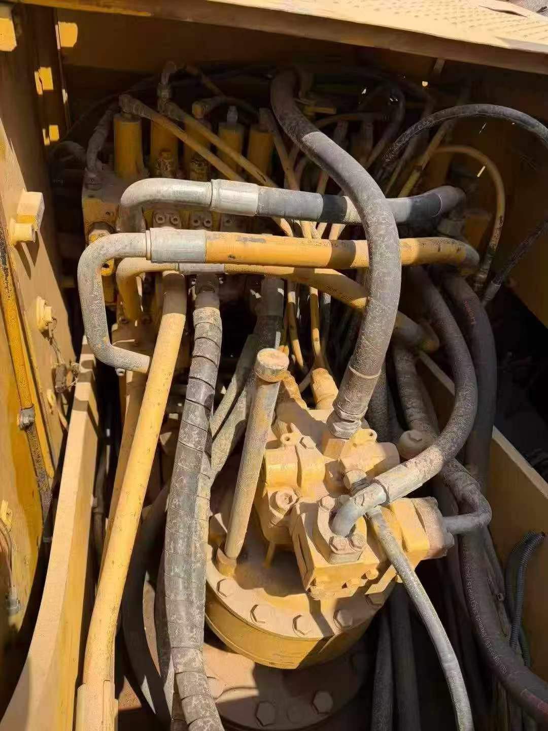 Buy Caterpillar 320D Used Excavator / 6