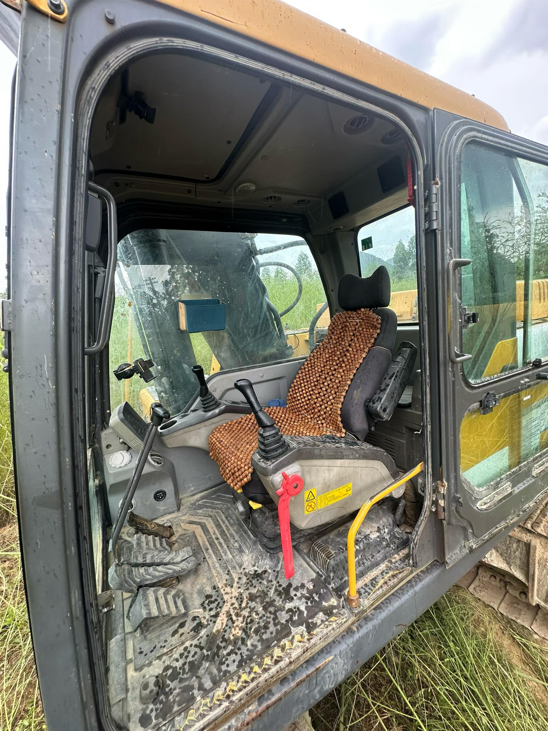 Buy Volvo EC250D Used Excavator / 8