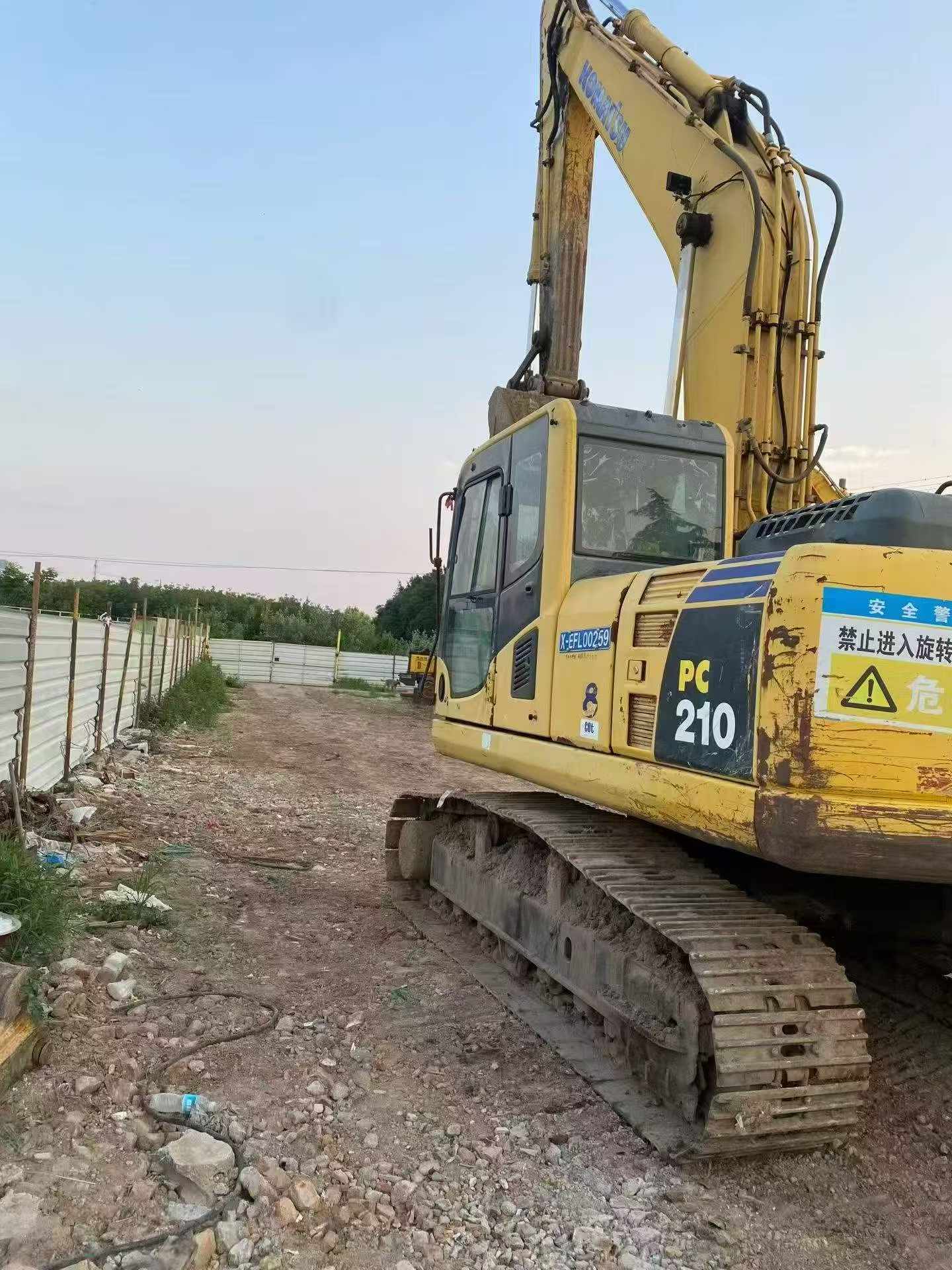 Buy Komatsu PC200-8 Used Excavator / 2