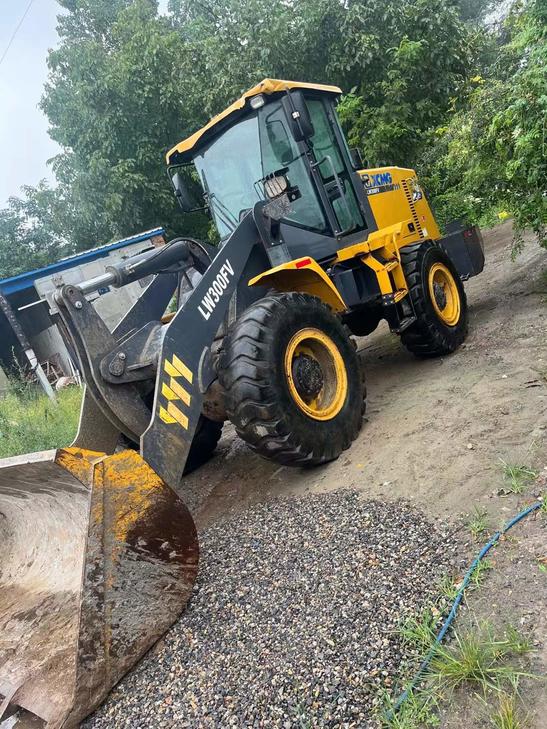 Buy XCMG ZL30E Used Loader / 1