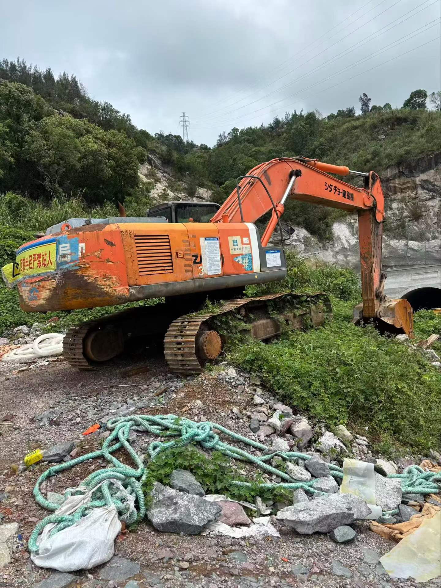 Buy Hitachi EX330 Used Excavator / 4