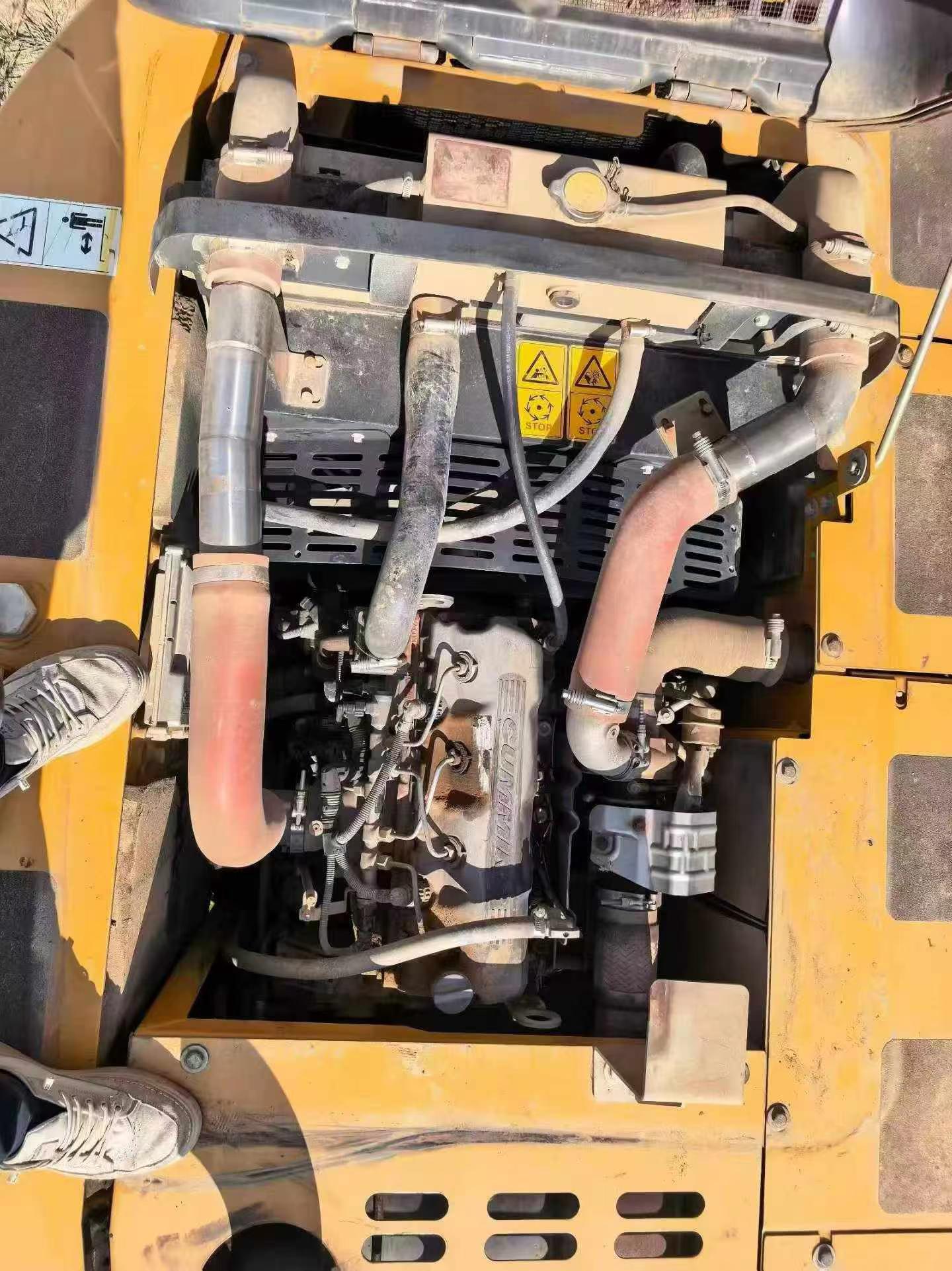 Buy XCMG XE135B Used Excavator / 3