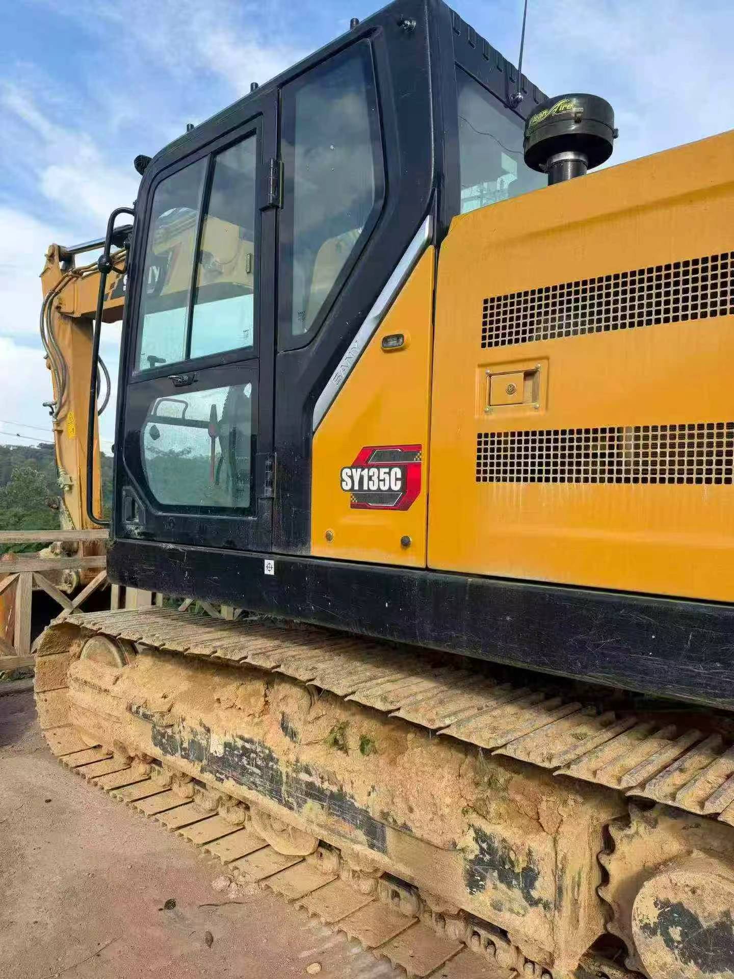 Buy Sany SY135 Used Excavator / 3