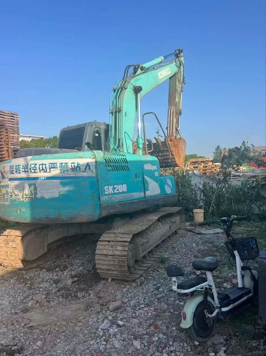 Buy Kobelco SK140 Used Excavator / 1