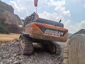 Buy Doosan DX520LC Used Excavator / 9 Buy Doosan DX520LC Used Excavator / 9