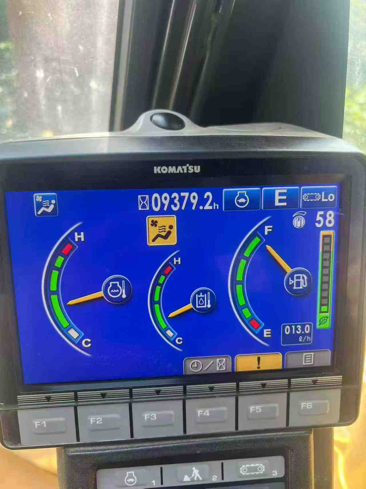 Buy Komatsu PC210-8 Used Excavator / 5