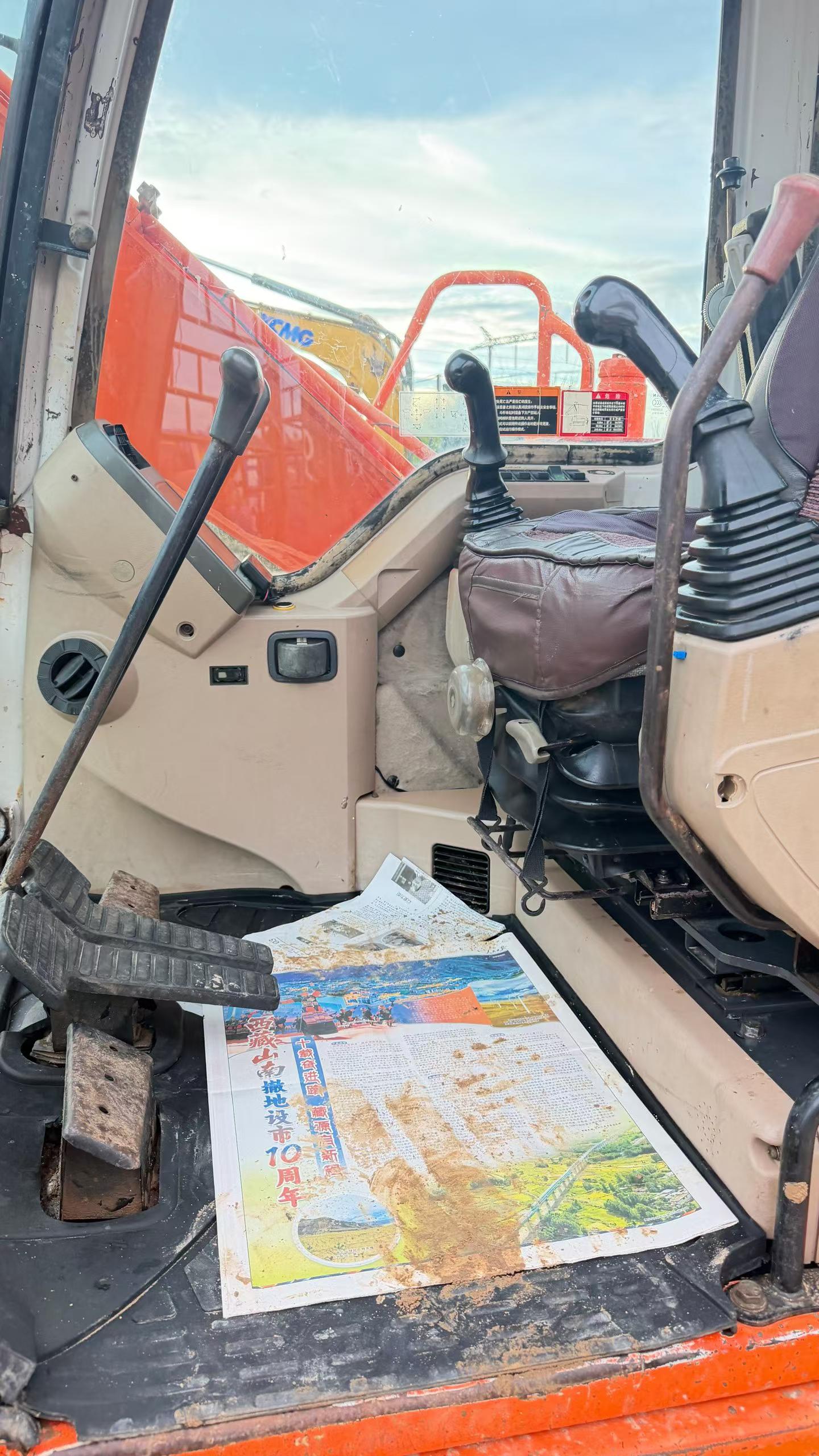Buy Doosan DH80G Used Excavator / 4