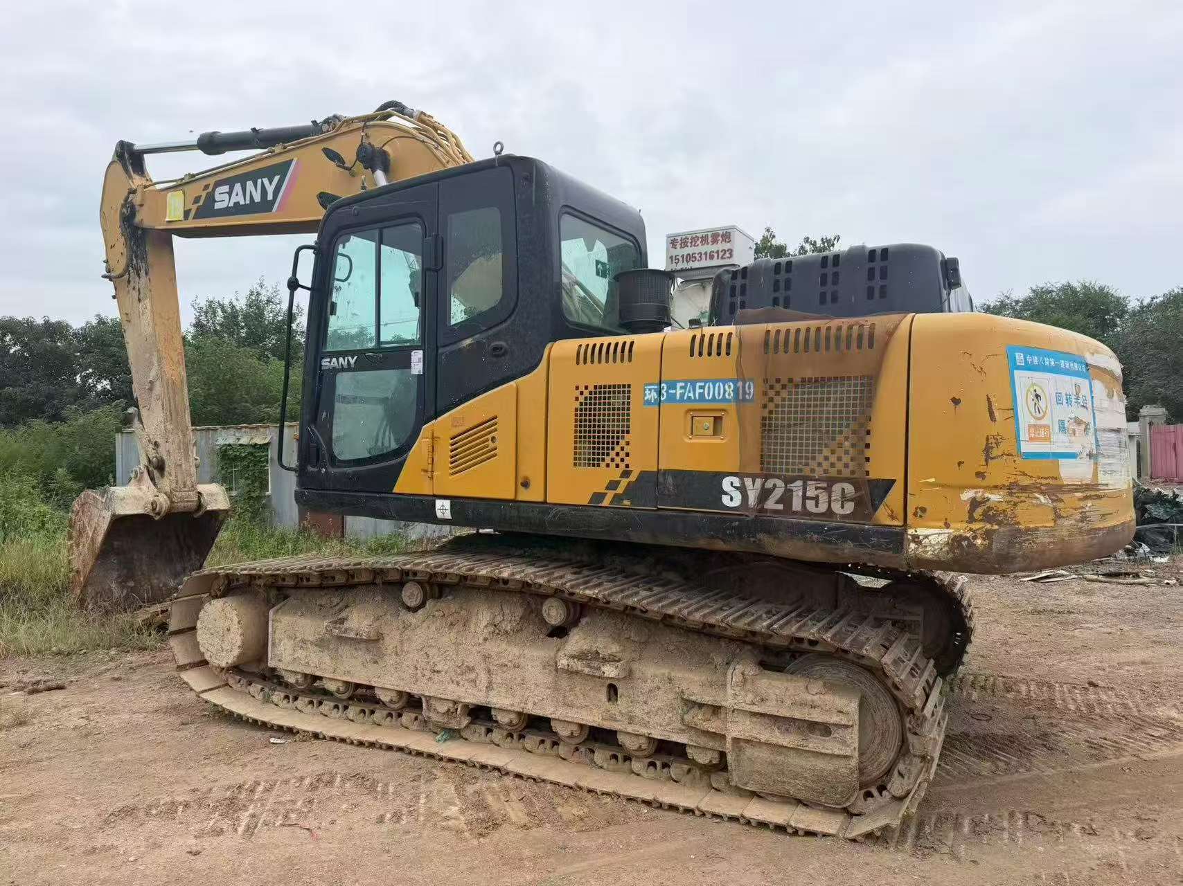 Buy Sany SY215C Used Excavator / 3